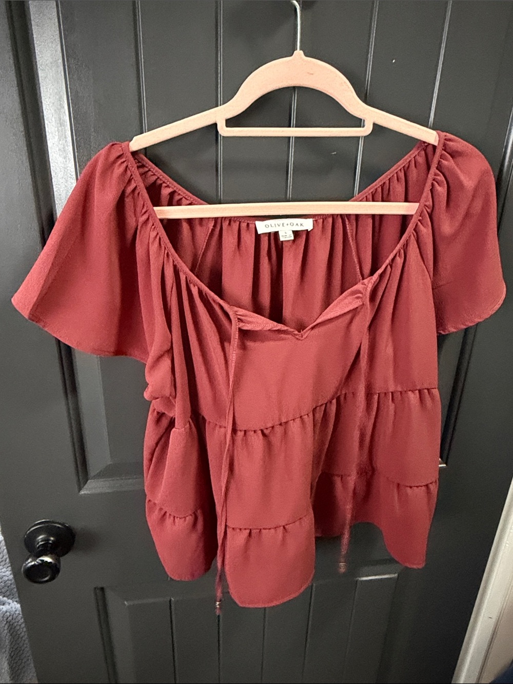 Olive & Oak Women's Rust Tiered Off-Shoulder Blouse